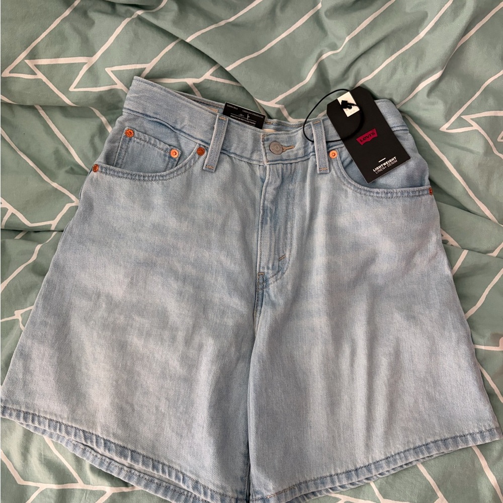 Levi's Women's Light Blue High Baggy Shorts NWT size 25